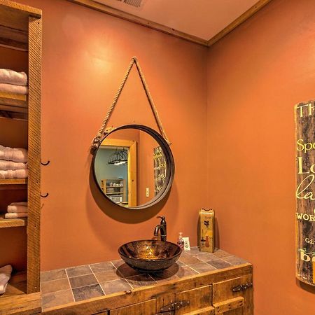 Pet-Friendly Blue Ridge, Cherokee Forest Retreat! Greeneville Buitenkant foto