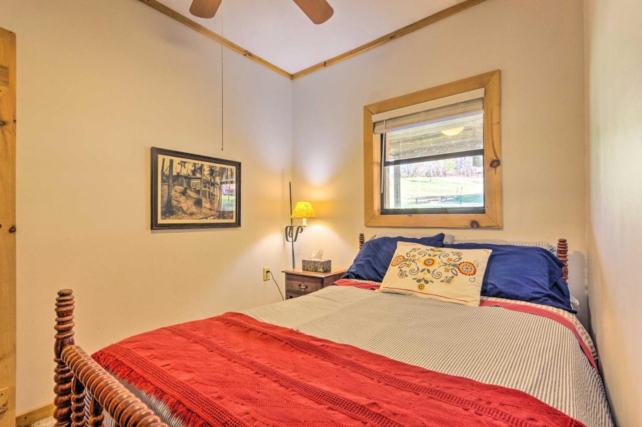 Pet-Friendly Blue Ridge, Cherokee Forest Retreat! Greeneville Buitenkant foto