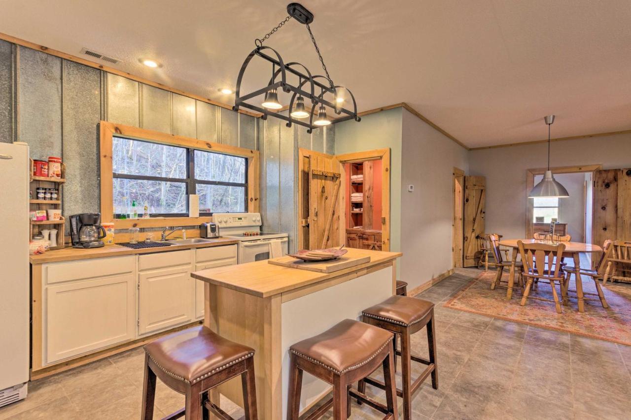 Pet-Friendly Blue Ridge, Cherokee Forest Retreat! Greeneville Buitenkant foto